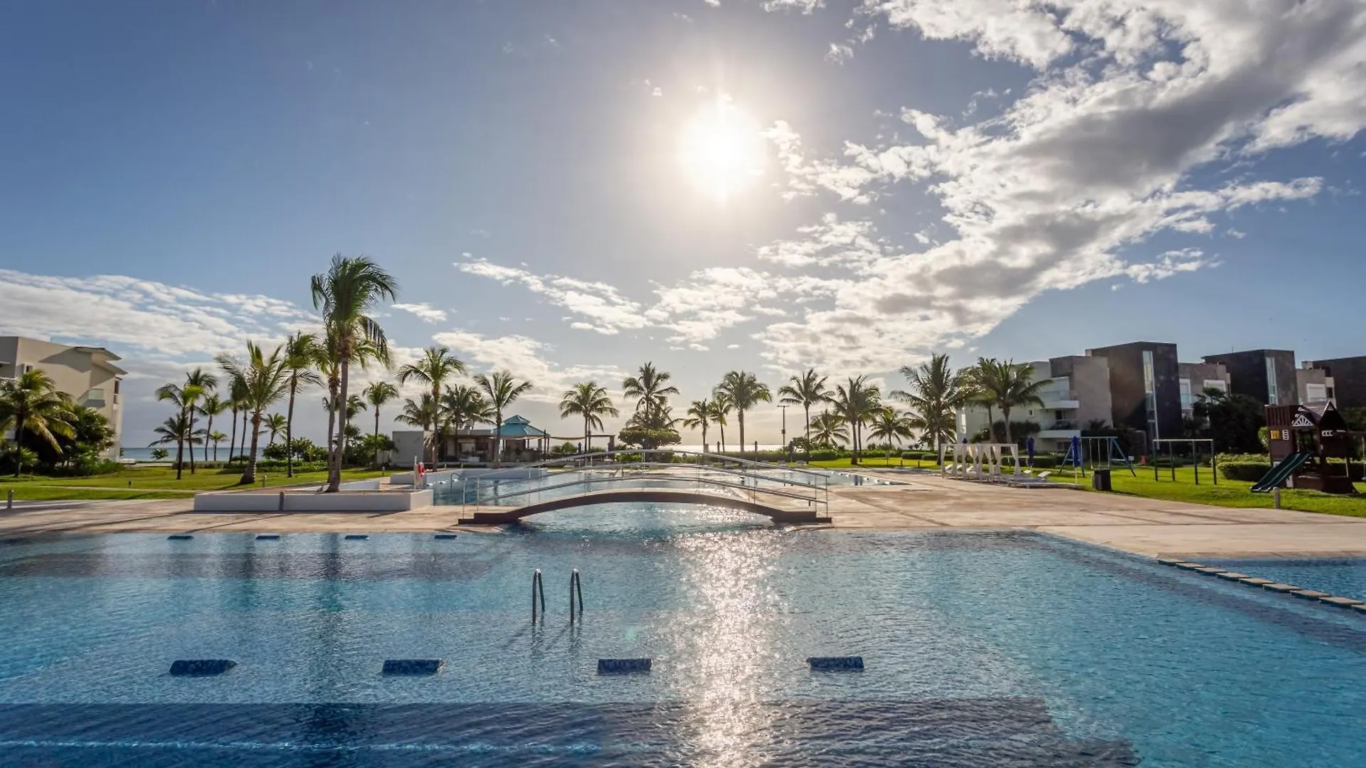 Gorgeous Ocean Front Apartment Casa Shell Condo Плая-дель-Кармен 0*,