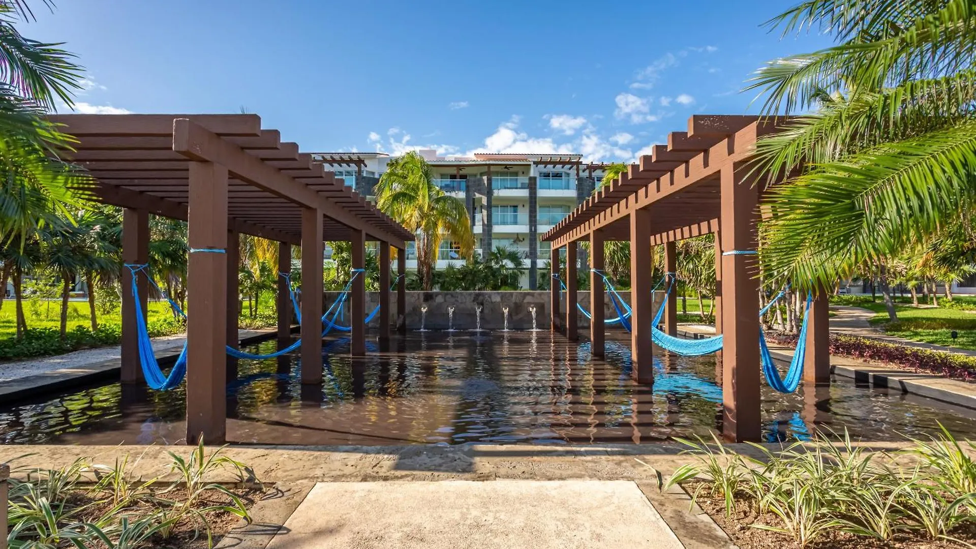 Gorgeous Ocean Front Apartment Casa Shell Condo Плая-дель-Кармен Мексика