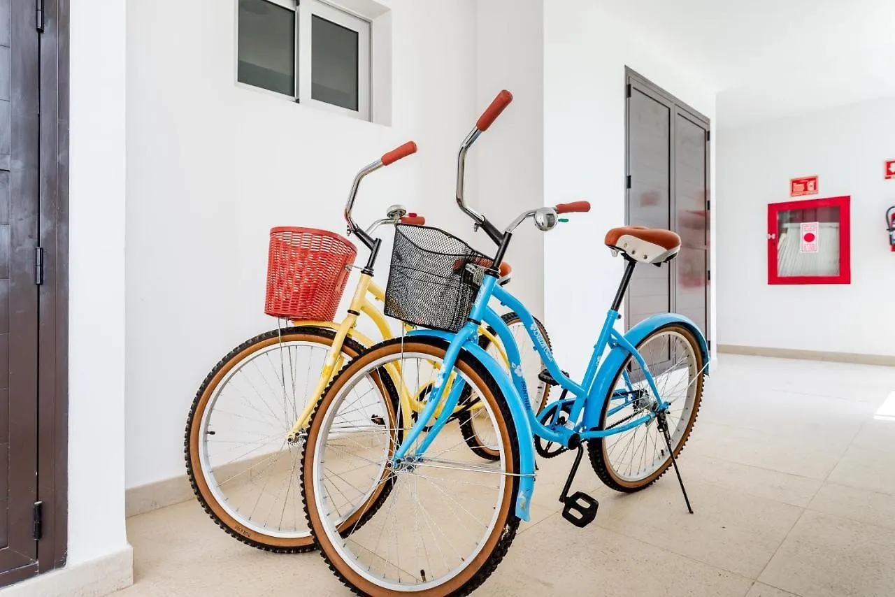 Gorgeous Ocean Front Apartment Casa Shell Condo Playa del Carmen Mexique