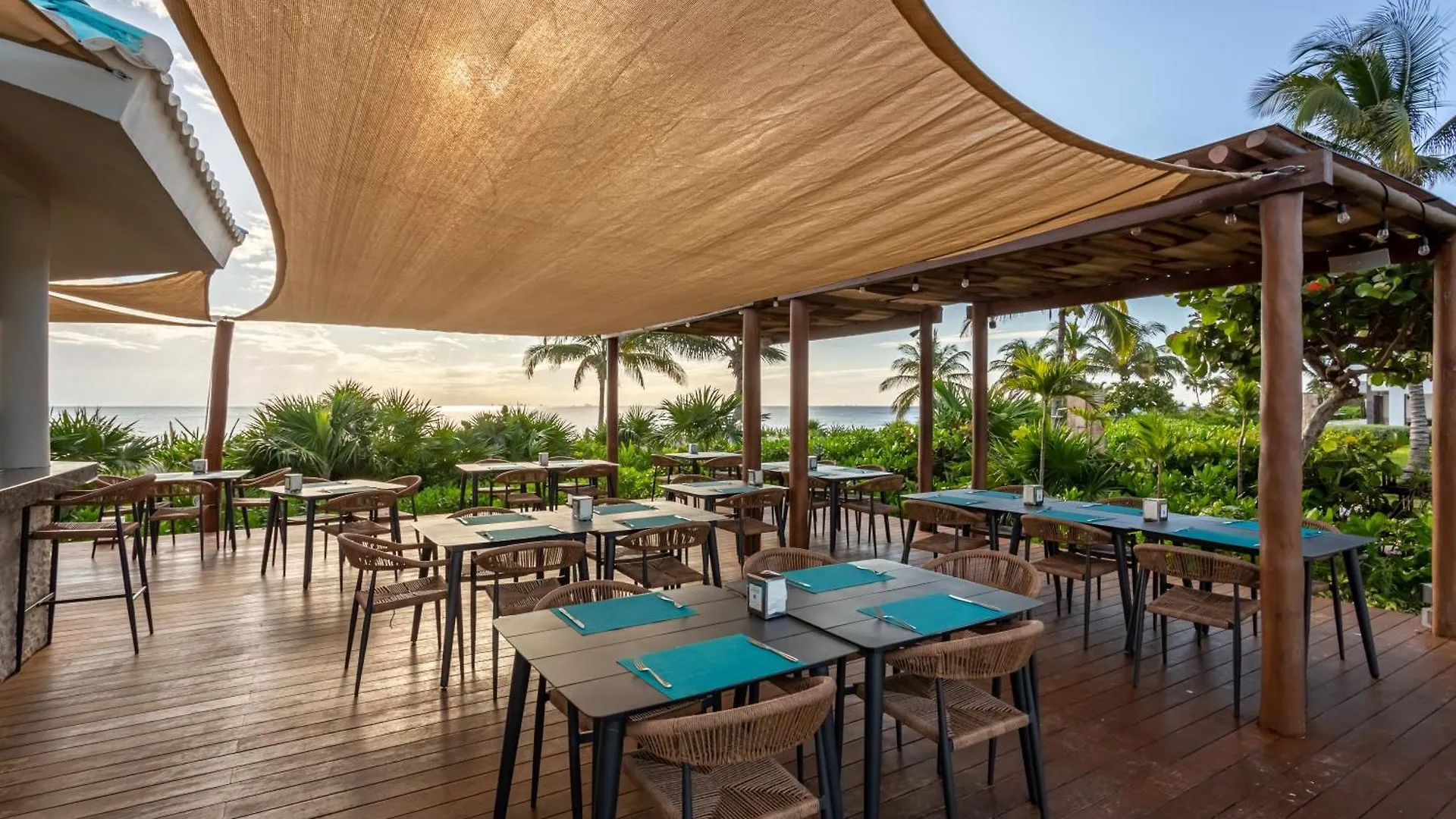 Gorgeous Ocean Front Apartment Casa Shell Condo Playa del Carmen Mexique